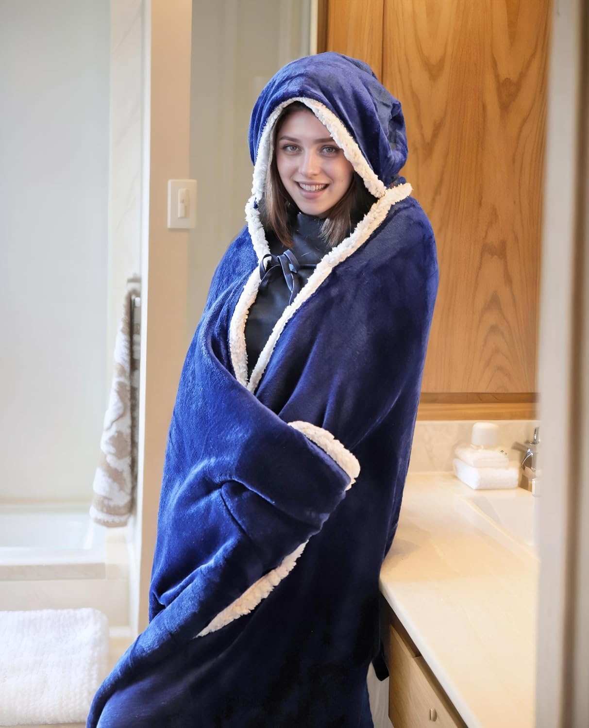 image:imageCatalonia Womens Hooded Blanket Poncho Wearable Blanket with Hand PocketsNavy