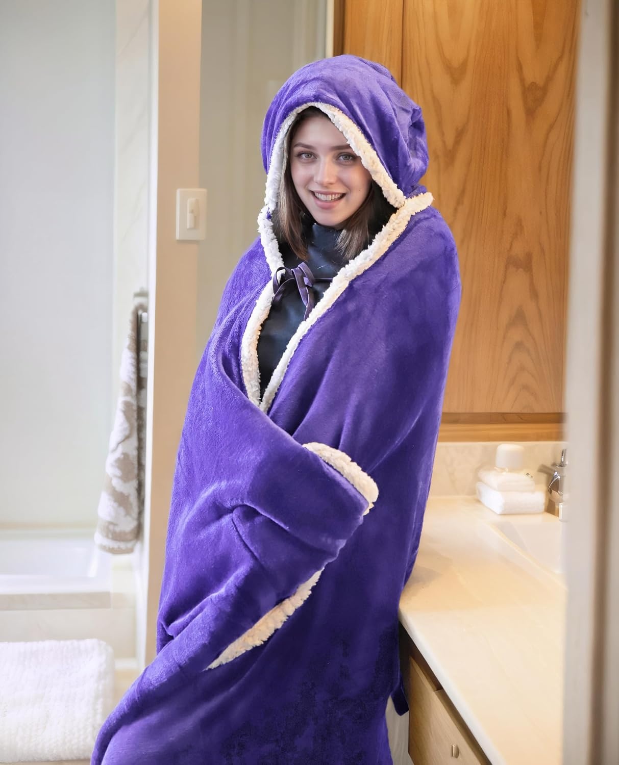image:imageCatalonia Womens Hooded Blanket Poncho Wearable Blanket with Hand PocketsPurple